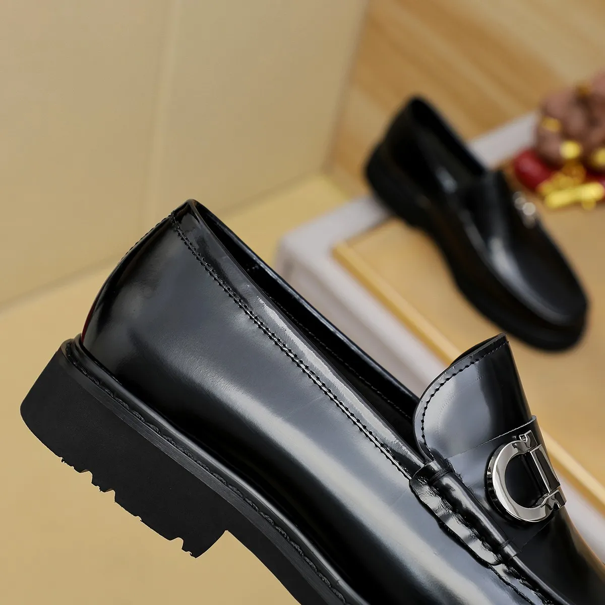 Men's shoes 💰500 Ferragamo [Ferragamo] top imported suit men's shoes 💯Original copy of the official website, product materials: selected imported embossed calfskin + luxury hardware buckle accessories ~ imported water-dyed cow 🐂 leather lining. Strong three-dimensional visual effect, original combination outsole, multiple colors available😘 Size: 38-44 (.45.46.4. Customized)